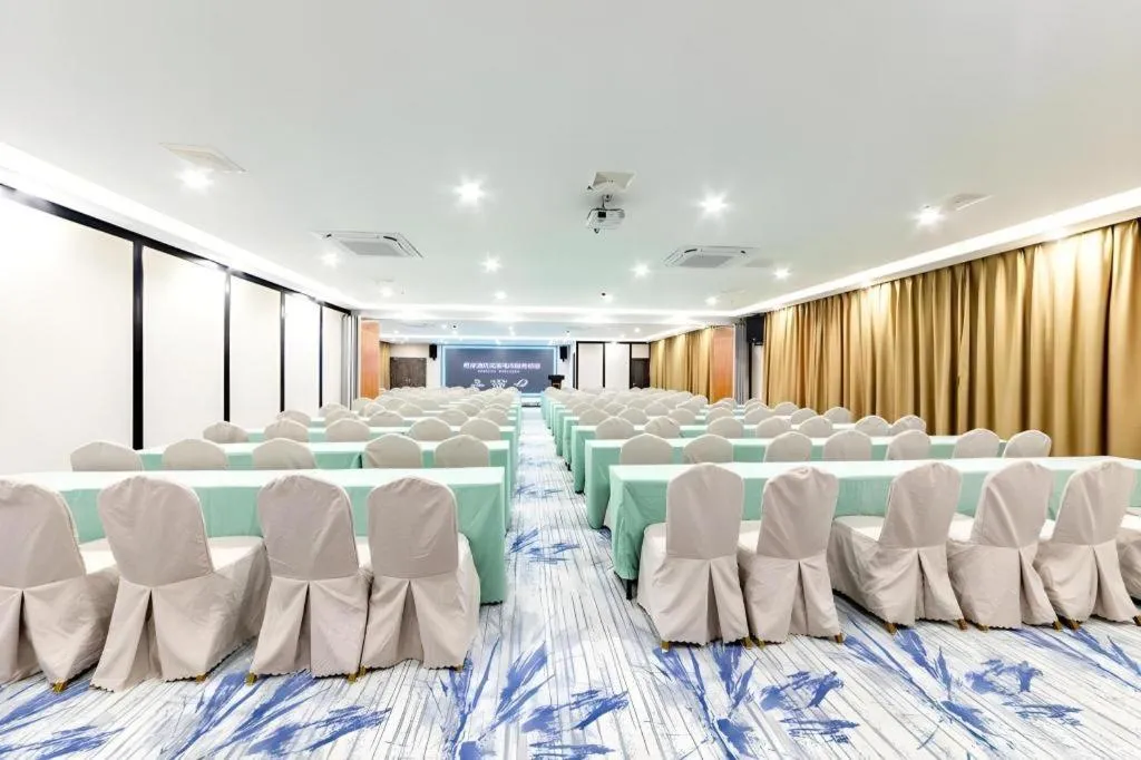 Xana Hotelle·Xiamen Railway Station