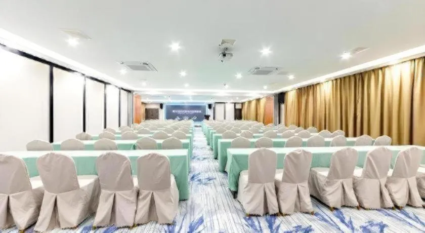 Xana Hotelle·Xiamen Railway Station