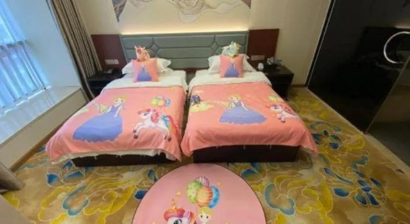 Bed in Oriental Hotel