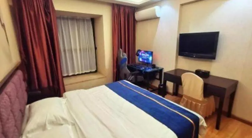 Bed in Oriental Hotel