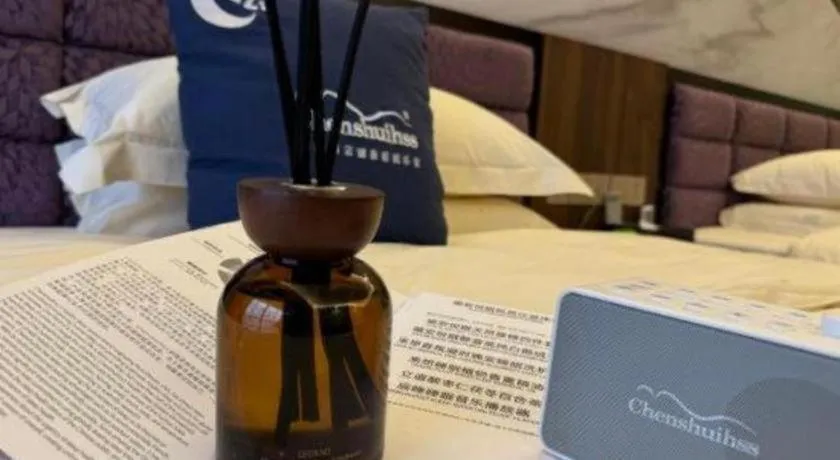 Bed in Oriental Hotel