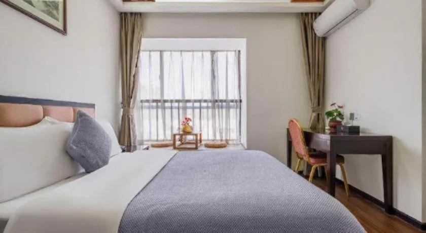 Bed in Oriental Hotel