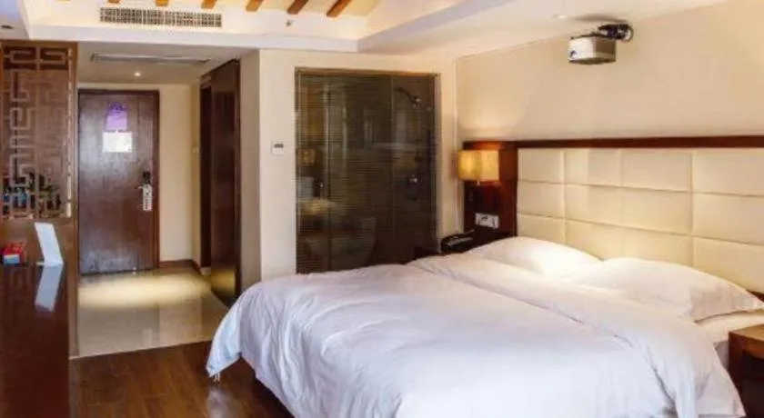 Bed in Oriental Hotel