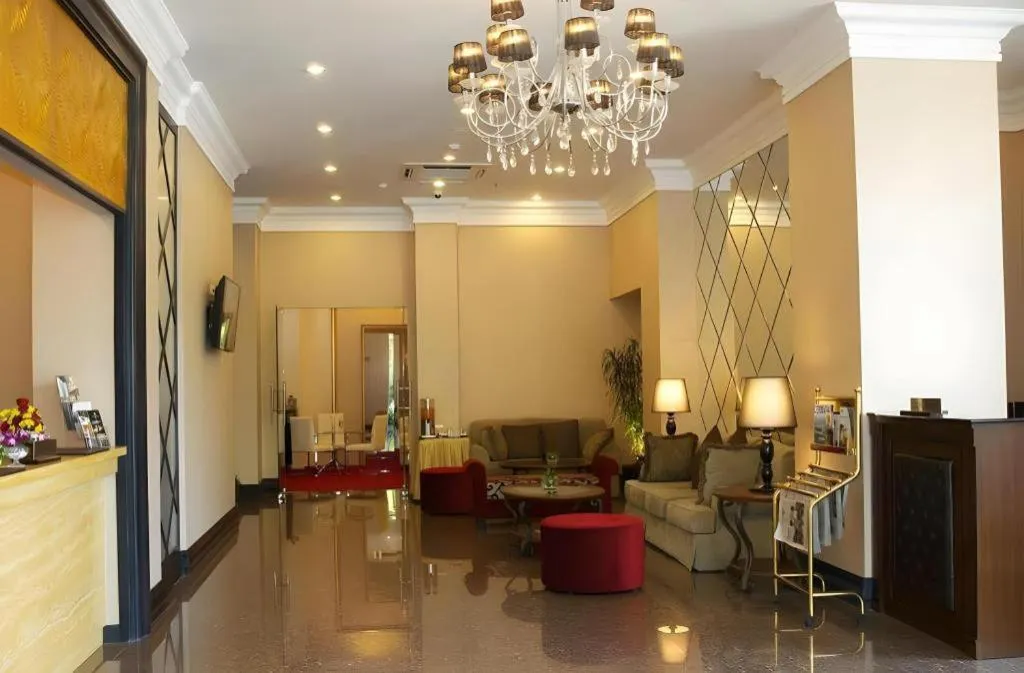 Grand Darmo Suite by AMITHYA