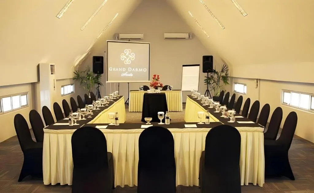 Grand Darmo Suite by AMITHYA