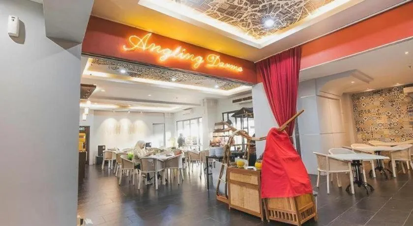 Grand Darmo Suite by AMITHYA