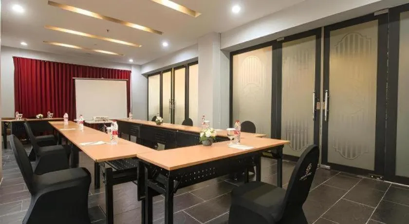 Grand Darmo Suite by AMITHYA