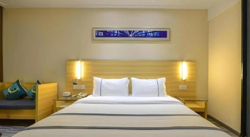 Bed in City Comfort Inn Enshi Shizhou Avenue