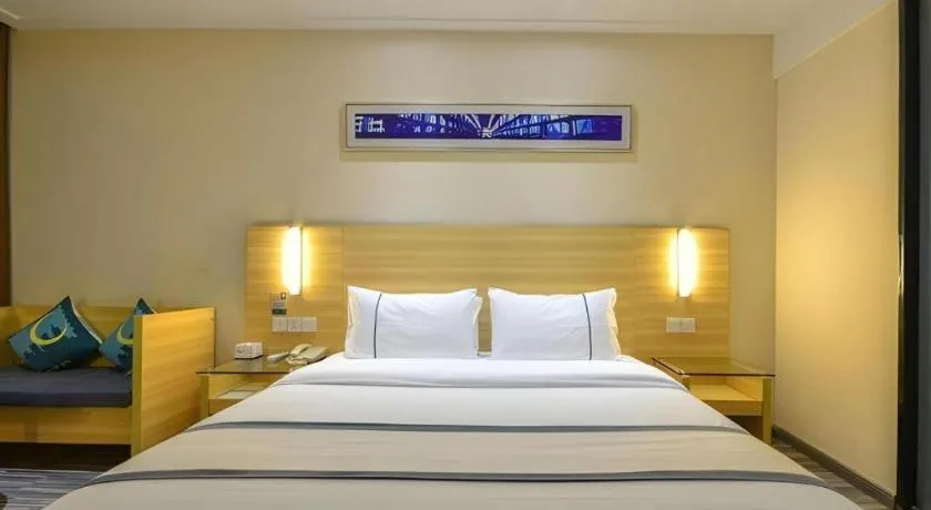 Bed in City Comfort Inn Enshi Shizhou Avenue