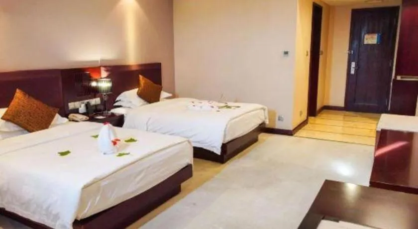 Bed in Kunming Wenhui Hotel