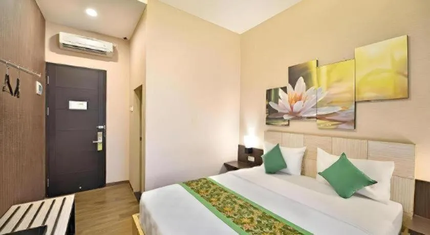 Bed in Lotus Hotel Subang