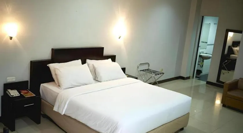 Bed in Hotel Celebes