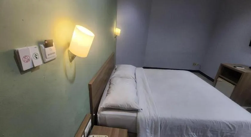 Bed in Hotel Celebes