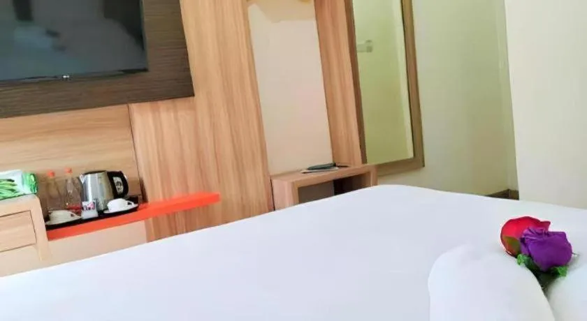 Bed in GARDEN HOTEL MAJALENGKA