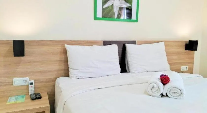Bed in GARDEN HOTEL MAJALENGKA