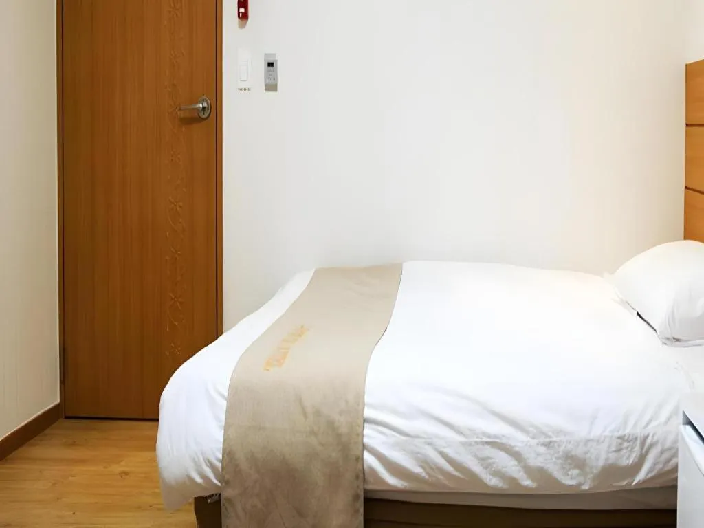 Bed in Ewha Hotel