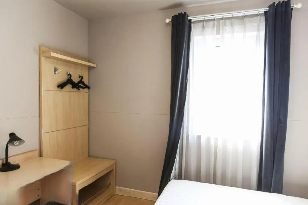 Bed in Jinjiang Inn Tianjin People's Hospital