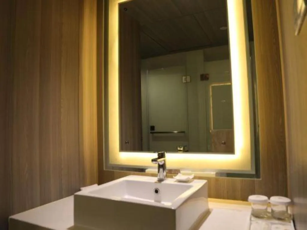 Jinjiang Metropolo Hotel - Qingdao Chengyang District Government