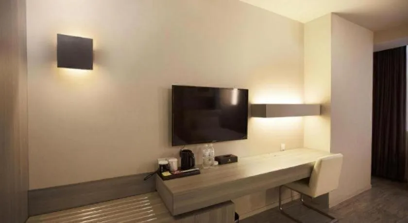 Jinjiang Metropolo Hotel - Qingdao Chengyang District Government