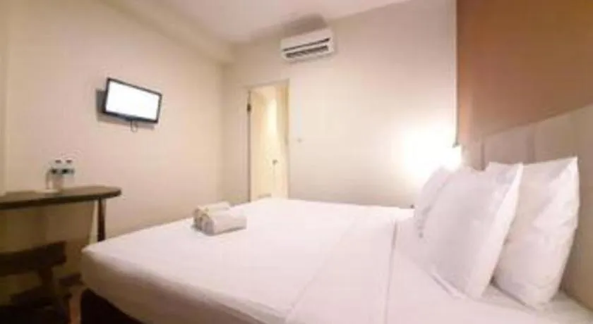 Bed in Hotel Pantes Semarang