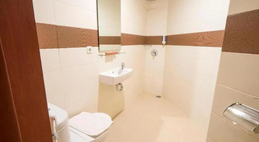 Front One Hotel Jayapura