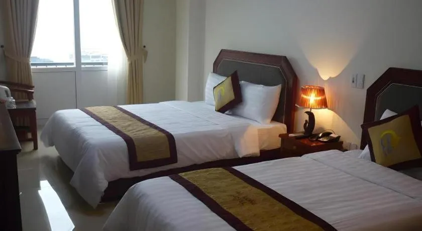 Bed in Hai Long Hotel Cat Ba