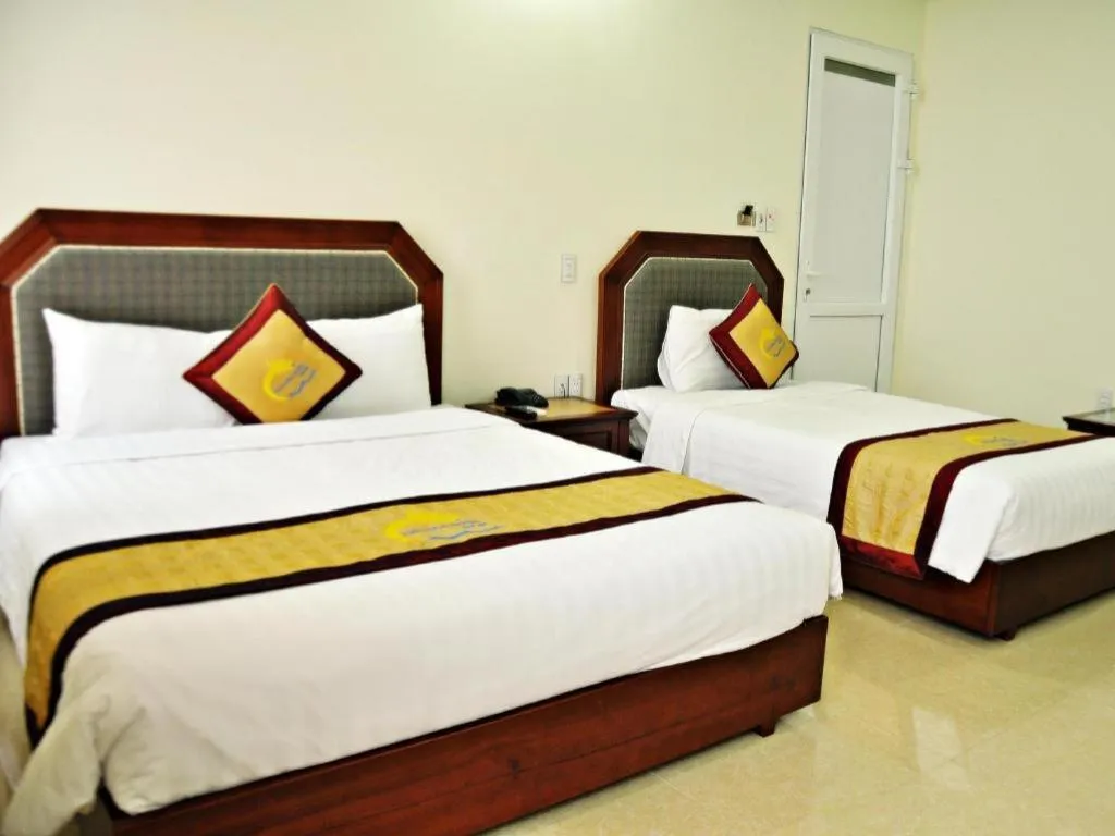 Bed in Hai Long Hotel Cat Ba