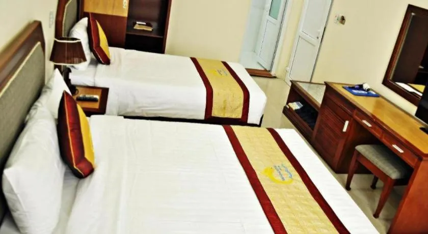 Bed in Hai Long Hotel Cat Ba