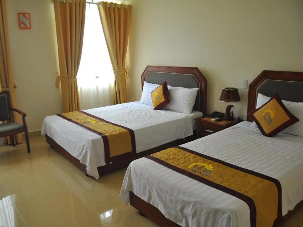 Bed in Hai Long Hotel Cat Ba