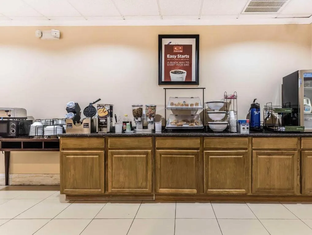 Econo Lodge Eutaw I-20