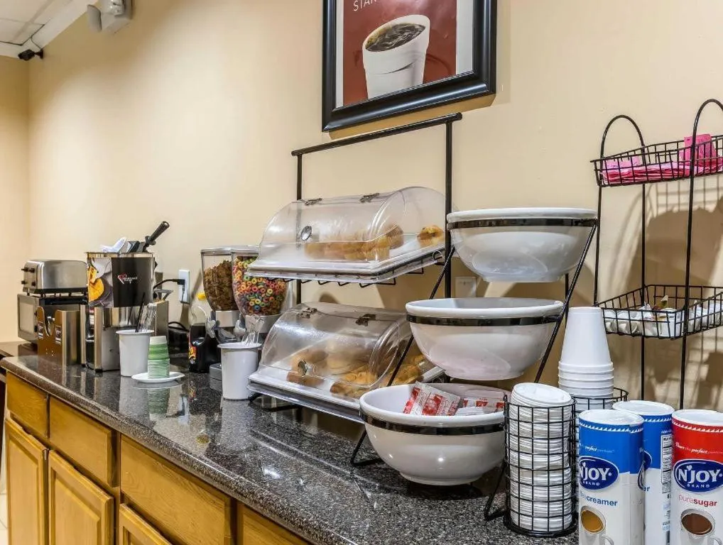 Econo Lodge Eutaw I-20