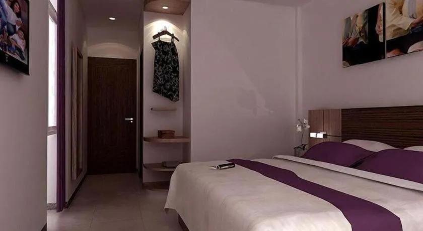 Bed in Amantis Hotel