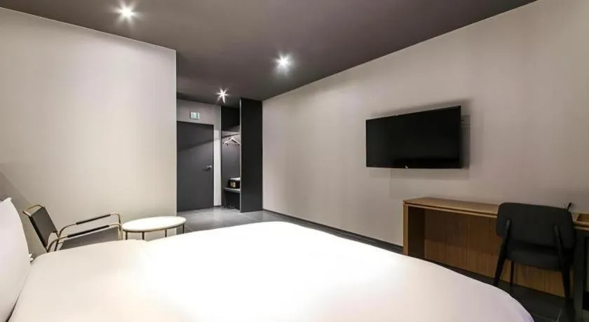 Bed in Gimhae Perfect Hotel