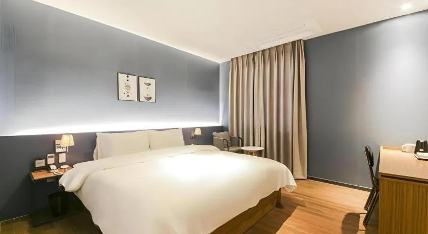 Bed in Gimhae Perfect Hotel