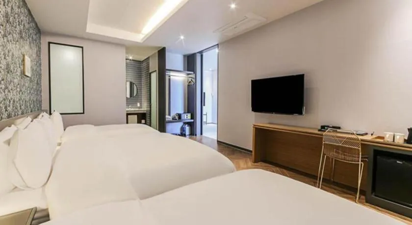 Bed in Gimhae Perfect Hotel