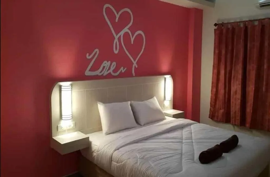 Bed in Silayok Grand Hotel