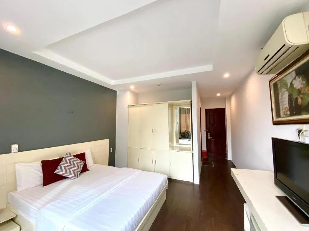 Bed in Mi Linh Hotel