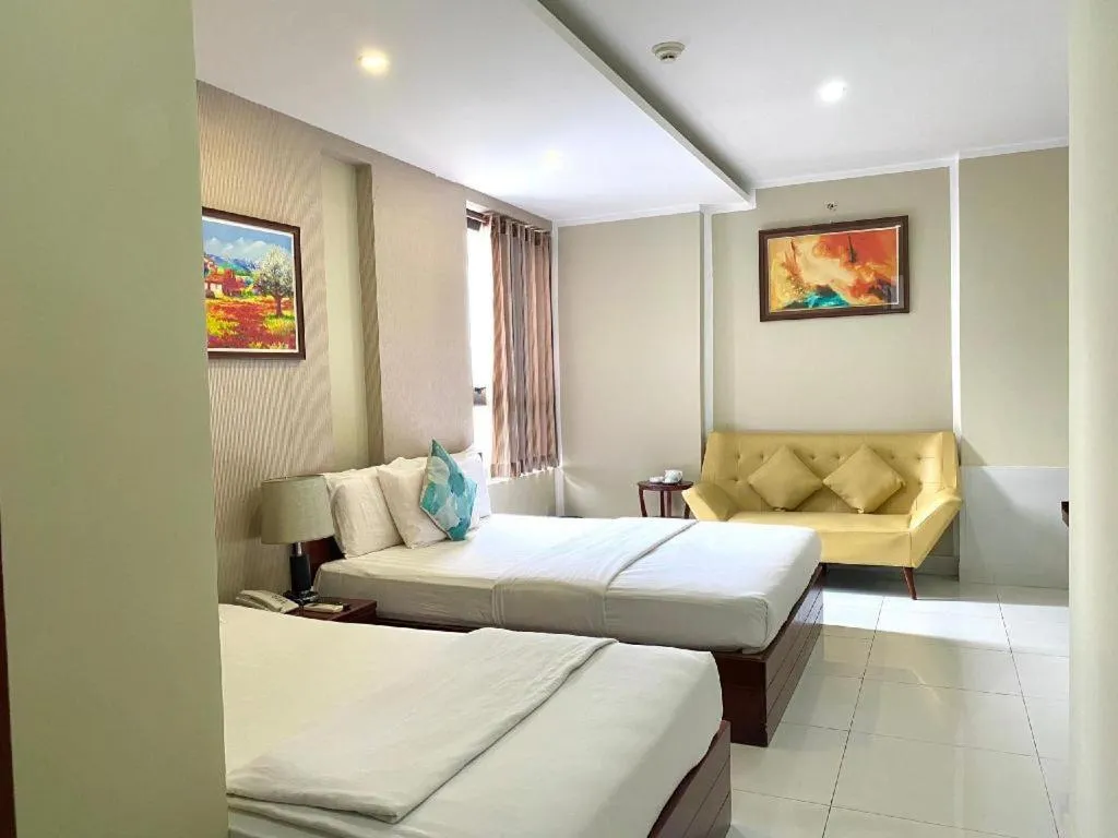 Bed in Mi Linh Hotel