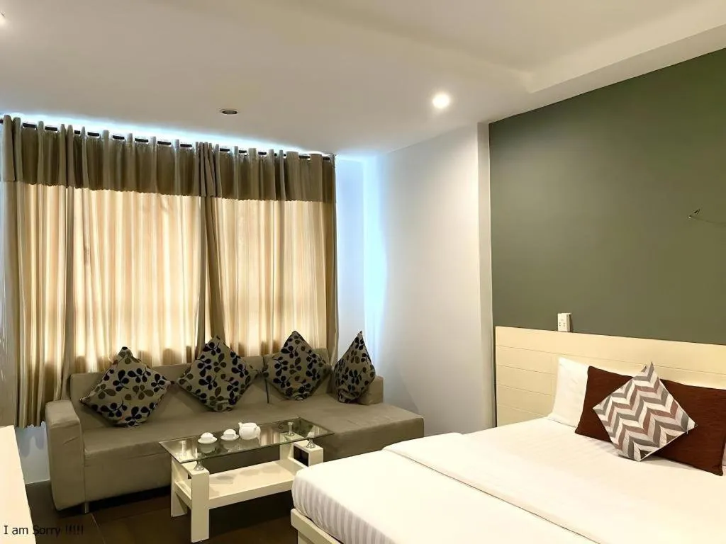 Bed in Mi Linh Hotel