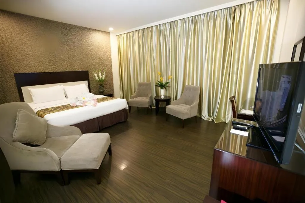 Bed in Narita Classic Hotel