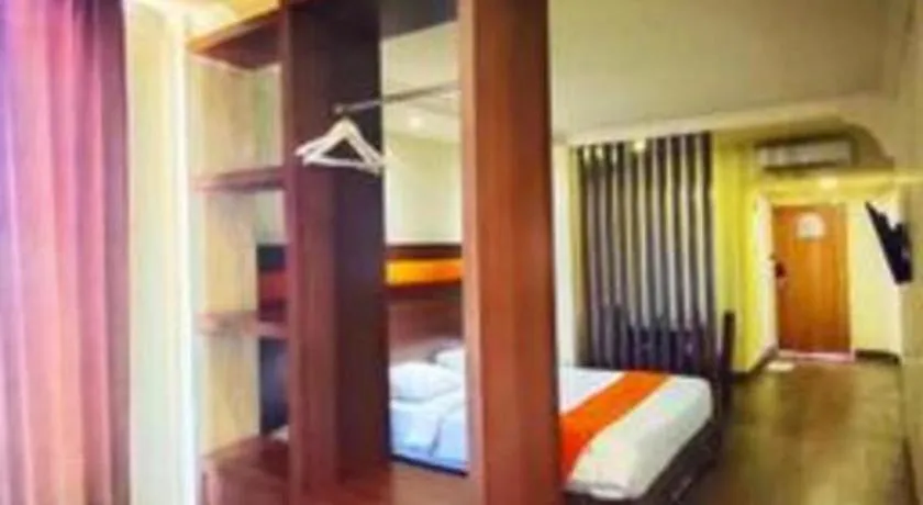 Bed in Satria Wisata Hotel