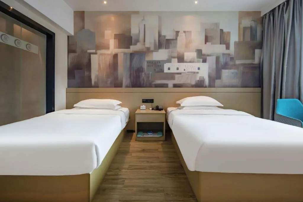 Bed in City Comfort Inn Nanning Railway Station Guangxi University