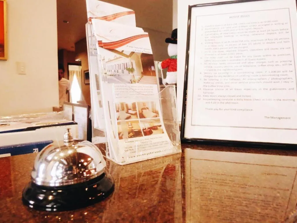 Country Chateau Hotel