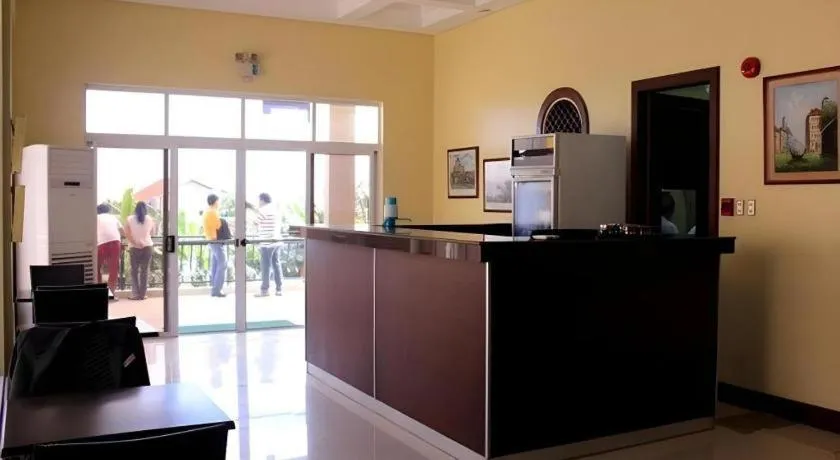 Country Chateau Hotel