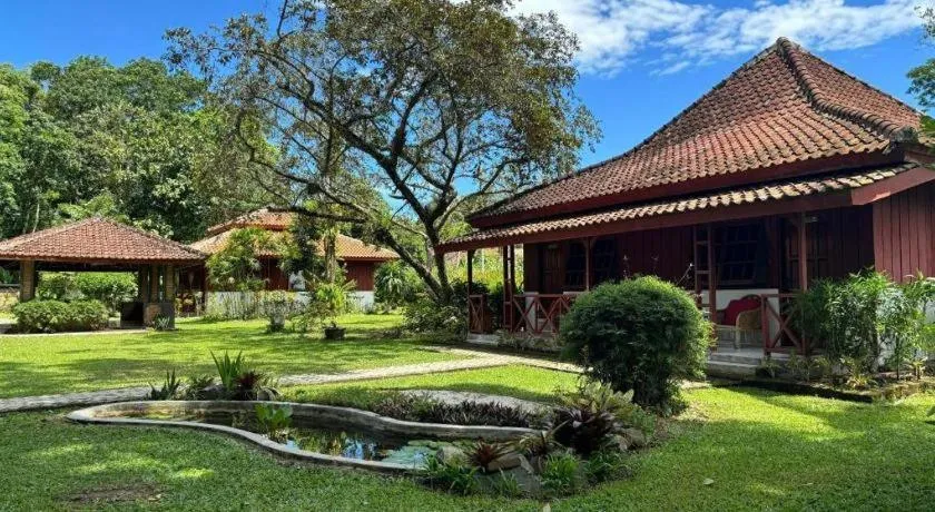 Satwa Elephant Eco Lodge