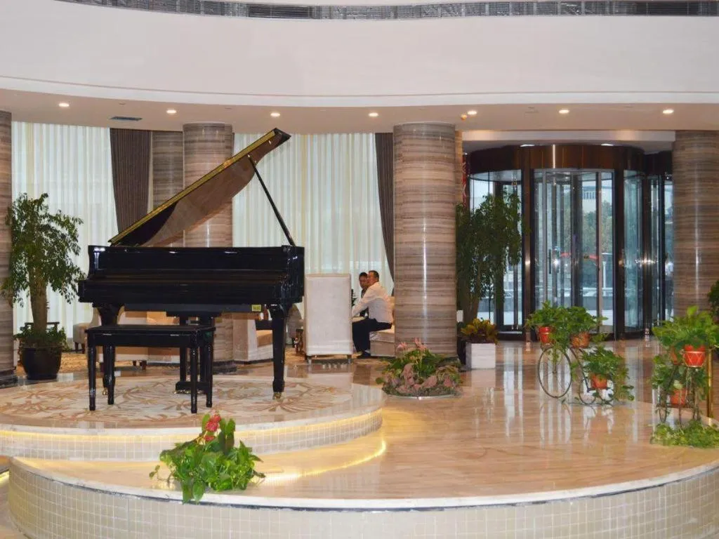 Shanghai Noble Center