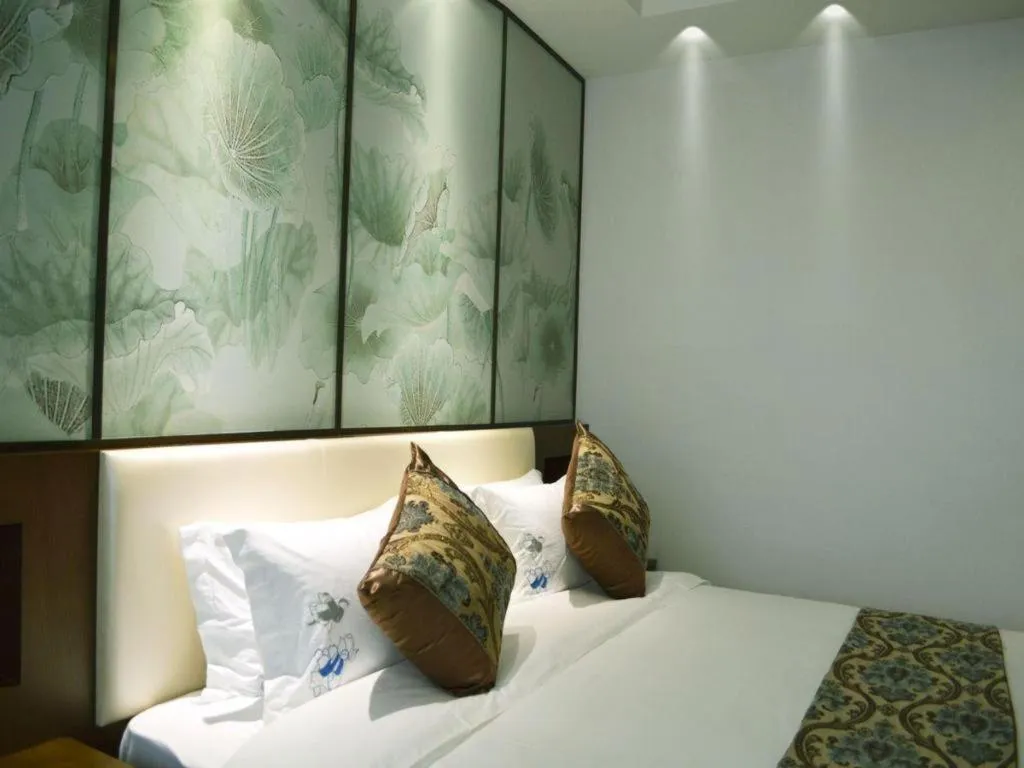 Bed in Shanghai Noble Center