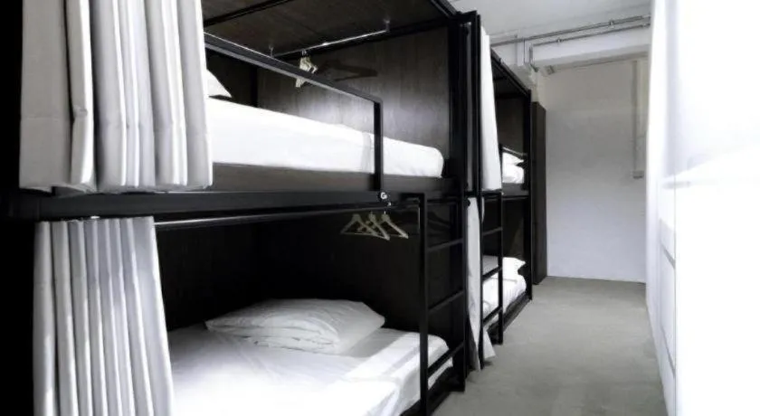 Bed in Capsule@Hive Bugis