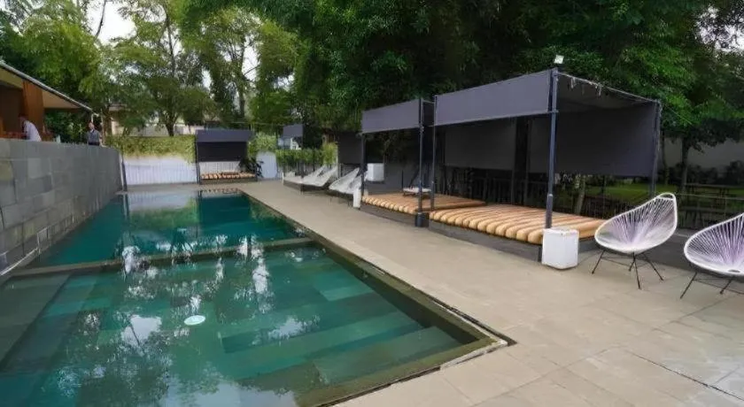 Blackbird Hotel Bandung