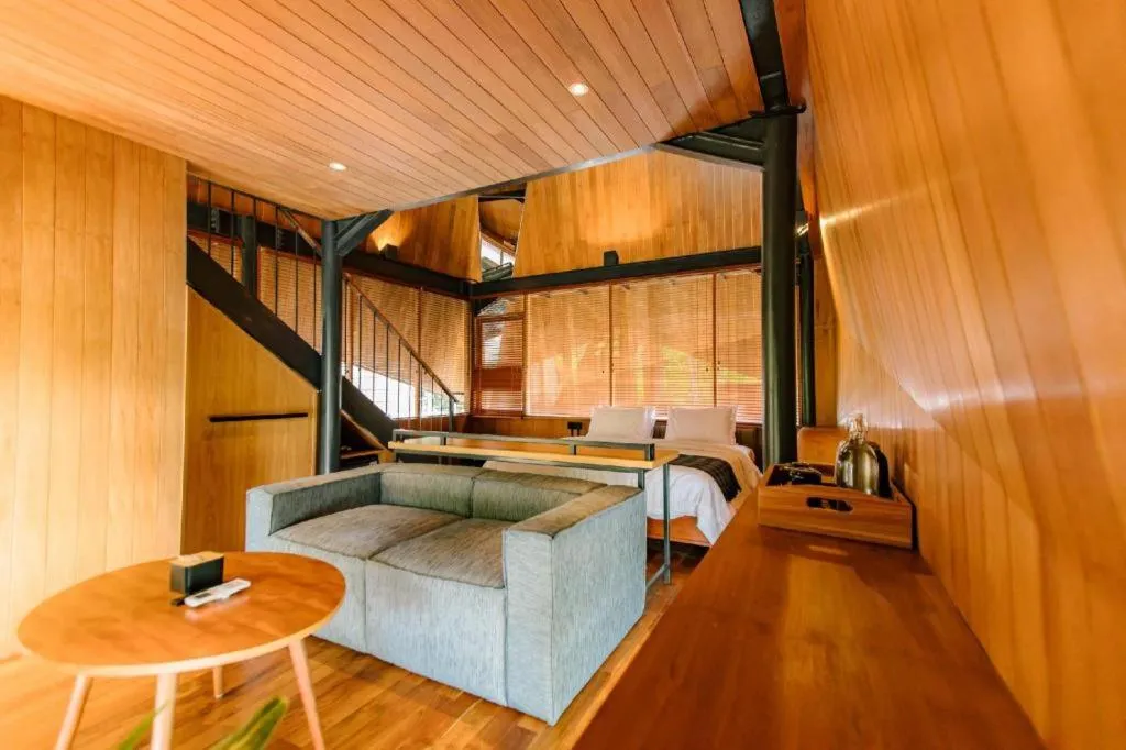 Blackbird Hotel Bandung